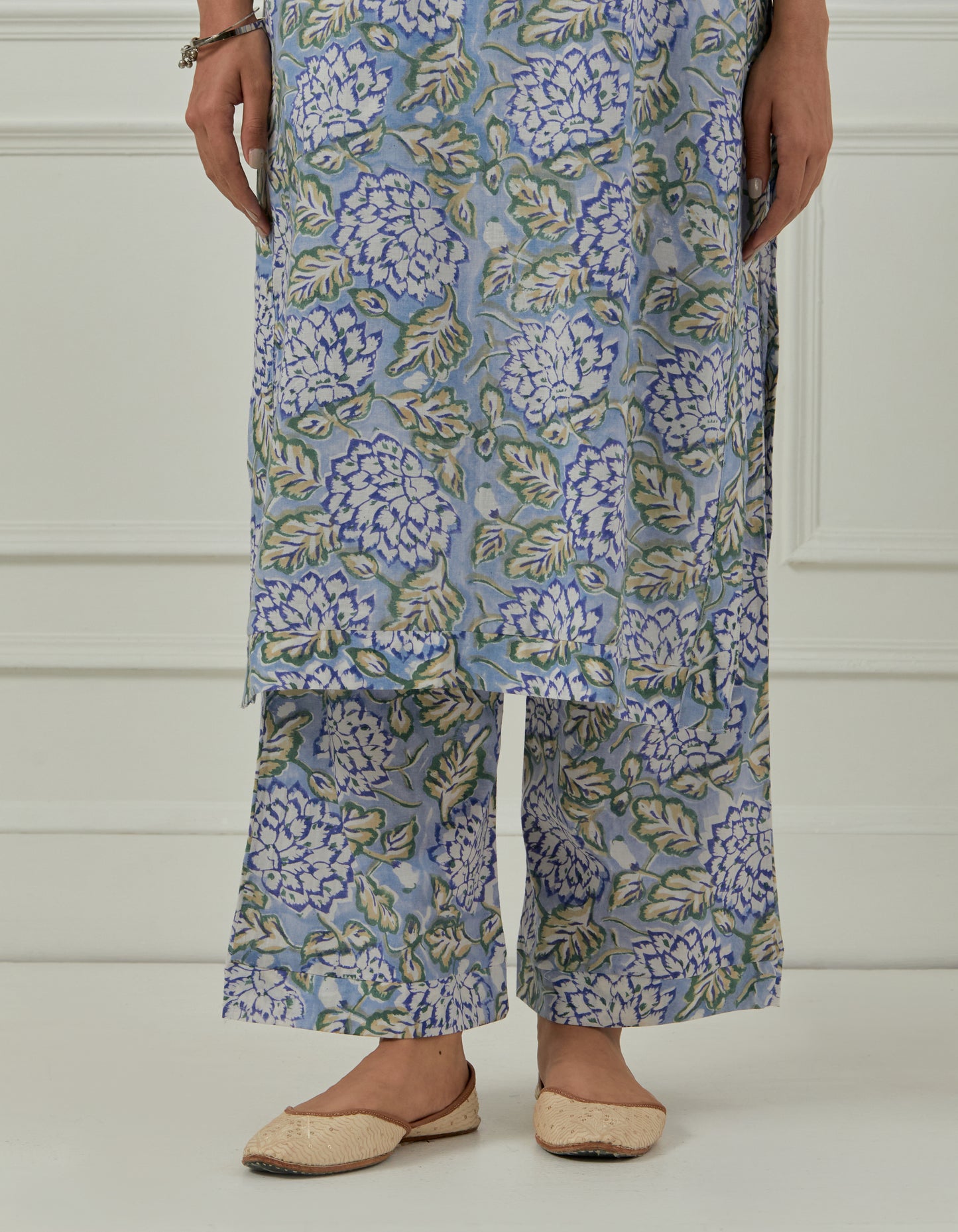 Kurta set kurta set for women ethnic wear ethnic clothing indian dress ethnic wear for women block prints indian dress shop kurta designer kurta fashion designer dress fashion clothing brand kurta set for women maxi dress co ord suit for women kurti set for women cotton kurta set for women festive dresses for women xxl size xl size xxxl size  xxxl kurta 4xl kurta 5xl size curvy women suit design suit design for women plus size women trafitional wear indian clothing indian fashion set pants trend india