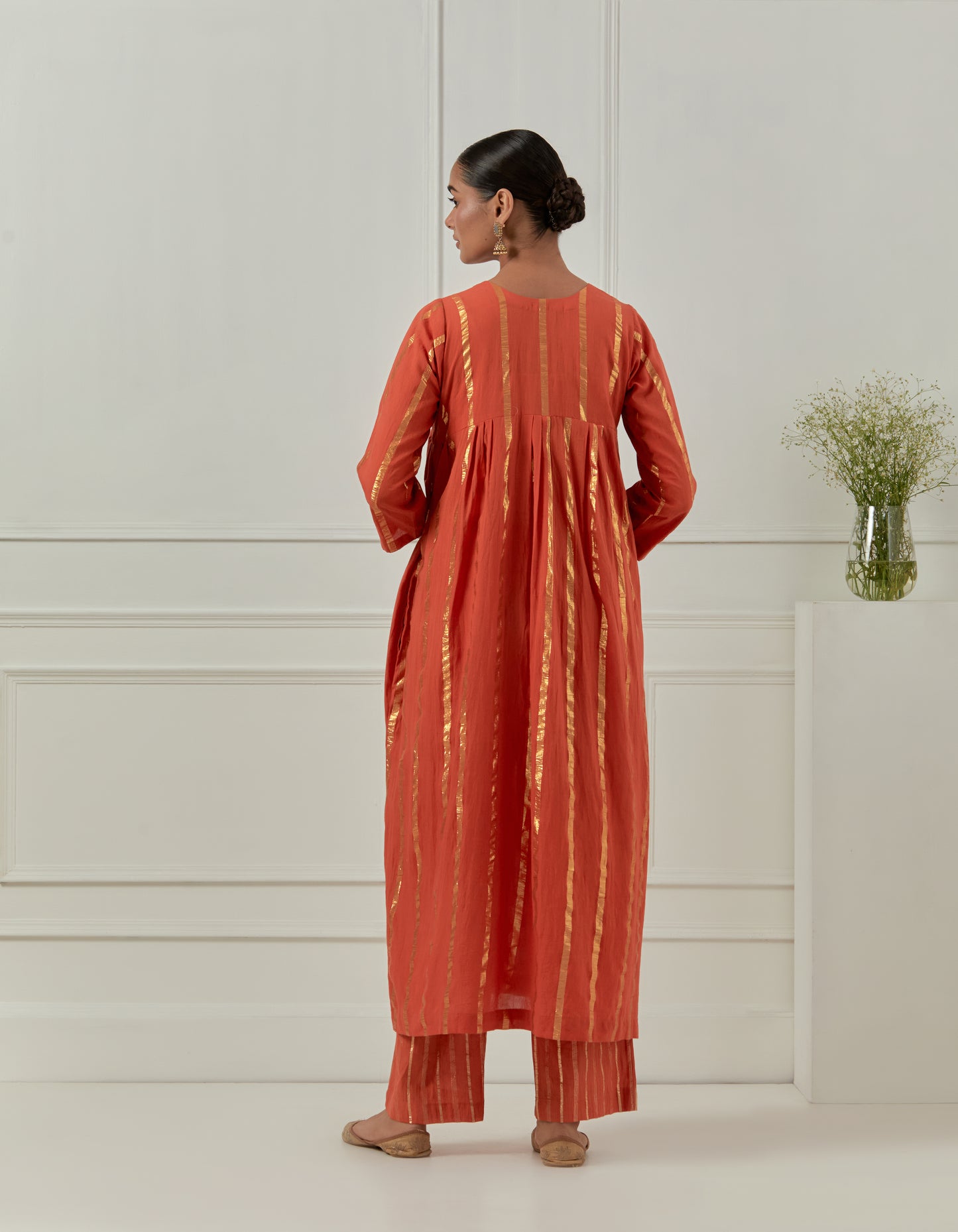 Naiki Devi Kurta Set