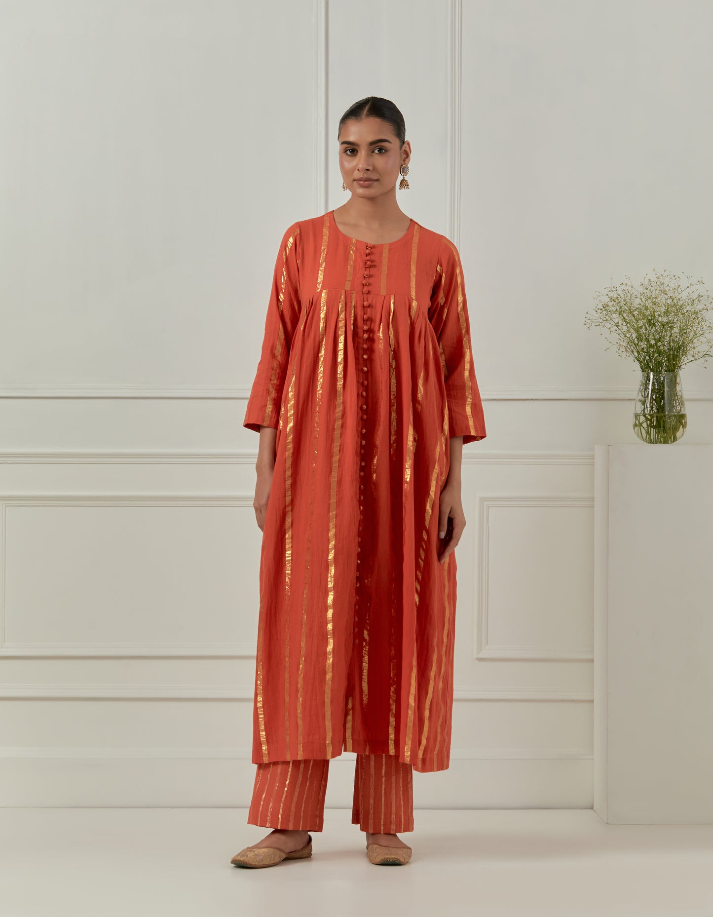 Naiki Devi Kurta Set