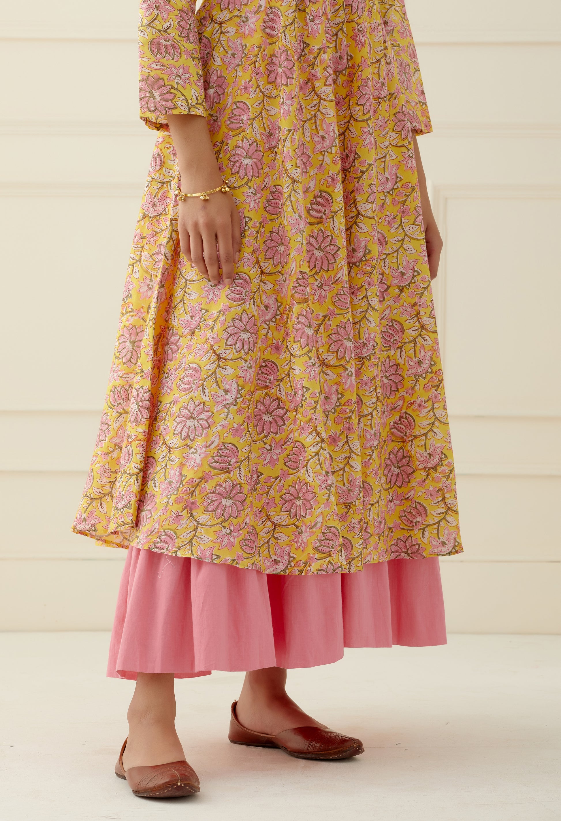 Kurta set kurta set for women ethnic wear ethnic clothing indian dress ethnic wear for women block prints indian dress shop kurta designer kurta fashion designer dress fashion clothing brand kurta set for women maxi dress co ord suit for women kurti set for women cotton kurta set for women festive dresses for women xxl size xl size xxxl size  xxxl kurta 4xl kurta 5xl size curvy women suit design suit design for women plus size women trafitional wear indian clothing indian fashion set pants trend india