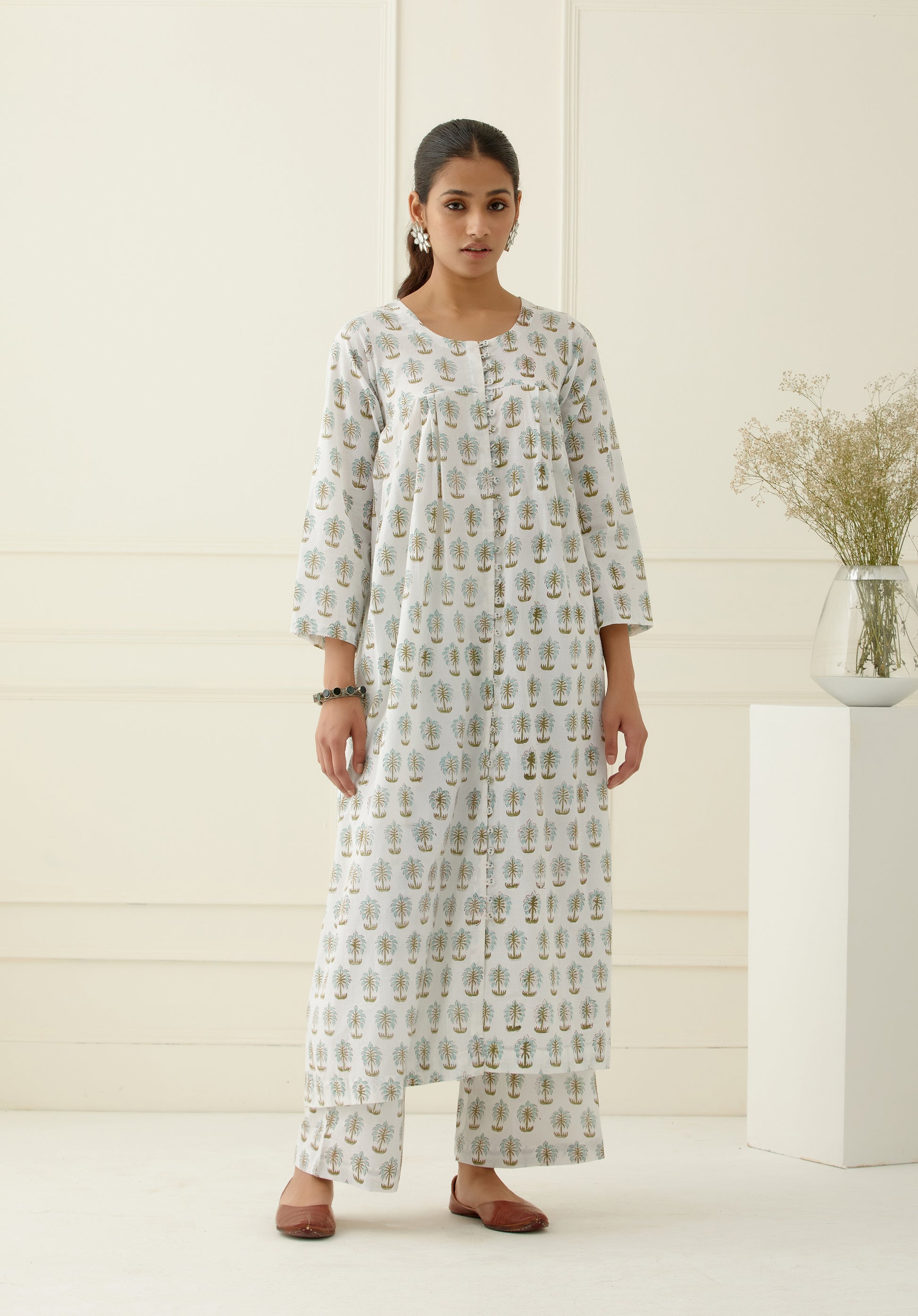 Kurta set kurta set for women ethnic wear ethnic clothing indian dress ethnic wear for women block prints indian dress shop kurta designer kurta fashion designer dress fashion clothing brand kurta set for women maxi dress co ord suit for women kurti set for women cotton kurta set for women festive dresses for women xxl size xl size xxxl size  xxxl kurta 4xl kurta 5xl size curvy women suit design suit design for women plus size women trafitional wear indian clothing indian fashion set pants trend india