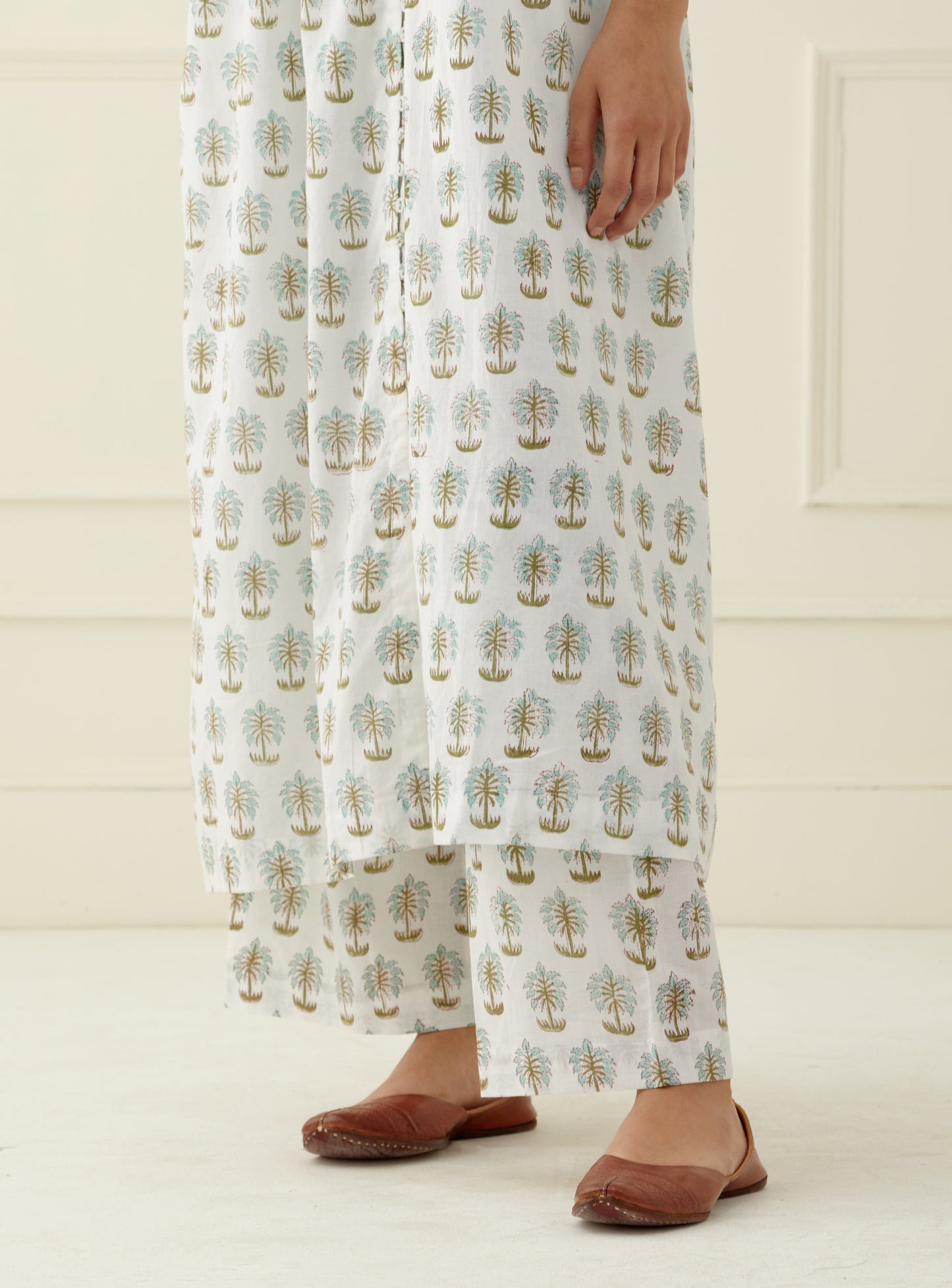 Kurta set kurta set for women ethnic wear ethnic clothing indian dress ethnic wear for women block prints indian dress shop kurta designer kurta fashion designer dress fashion clothing brand kurta set for women maxi dress co ord suit for women kurti set for women cotton kurta set for women festive dresses for women xxl size xl size xxxl size  xxxl kurta 4xl kurta 5xl size curvy women suit design suit design for women plus size women trafitional wear indian clothing indian fashion set pants trend india