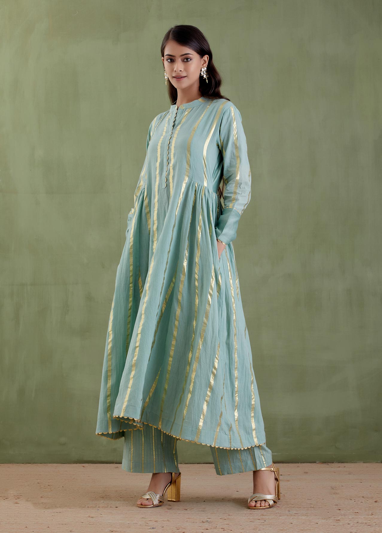 Akka Devi Kurta Set