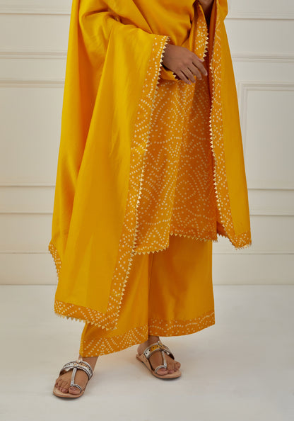 Peeliya Kurta Set