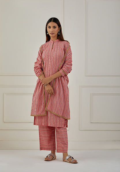 Yajoa Kurta Set