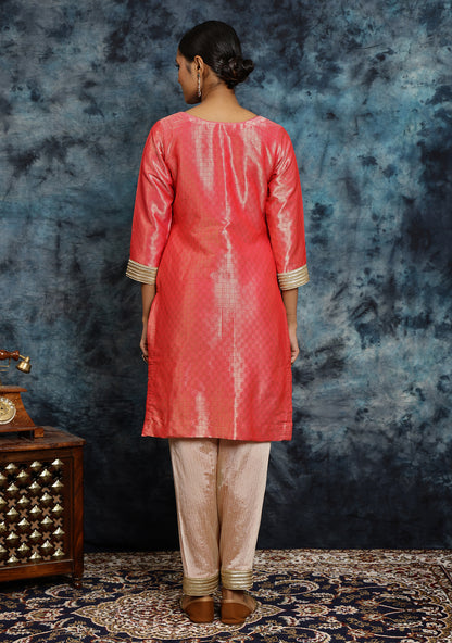 Gulabi Ghazal Kurta Set