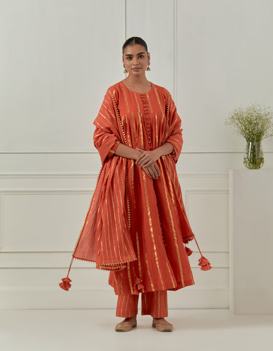 Naiki Devi Kurta Set