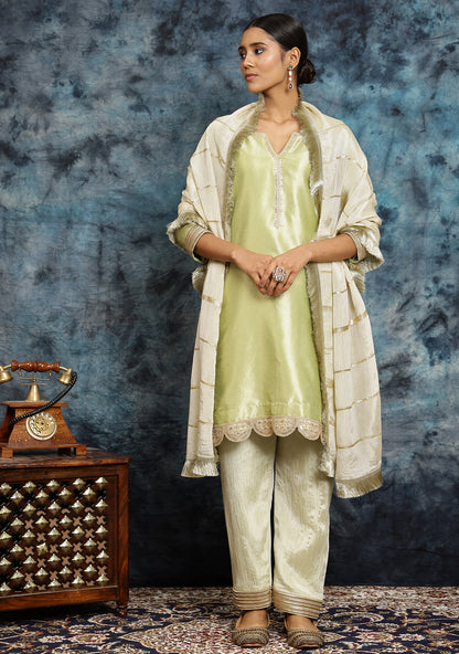 Shaam-E-Mehendi Kurta Set